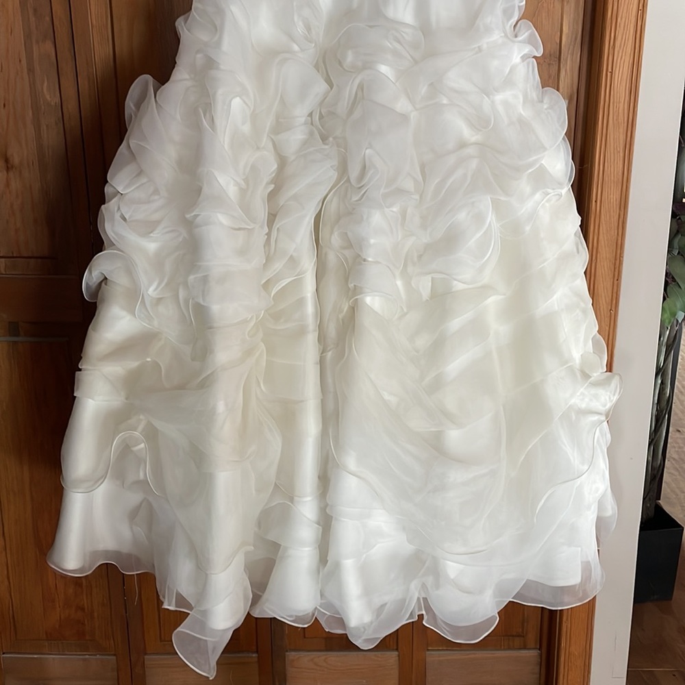 NWT! Wedding / quinceanera dress, strapless, beading - Picture 4 of 9